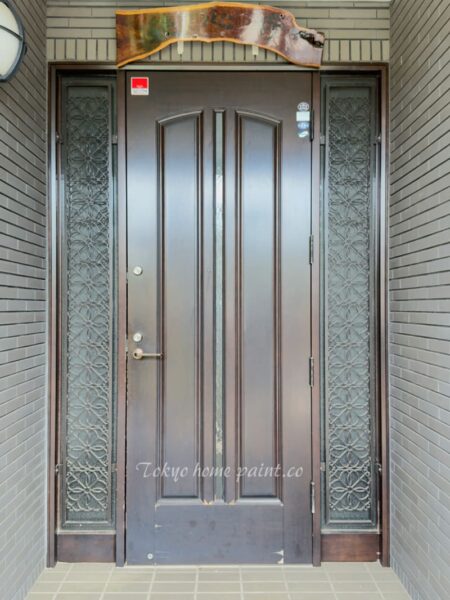 千葉県で施工前のアイカ製玄関ドアの状態