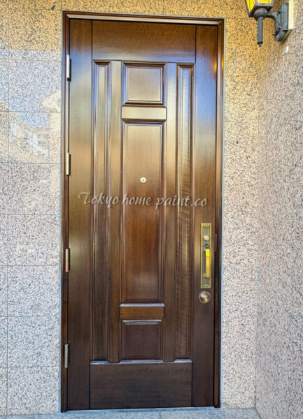 世田谷区木製玄関ドア塗装仕上げ_2