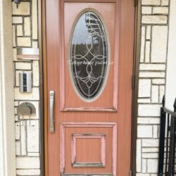 再塗装不可能とされていたYAMAHA系意匠の特殊構造玄関ドア 施工前