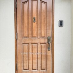 木製玄関ドア塗装/座間市・ヤマハ製玄関ドア塗装施工前