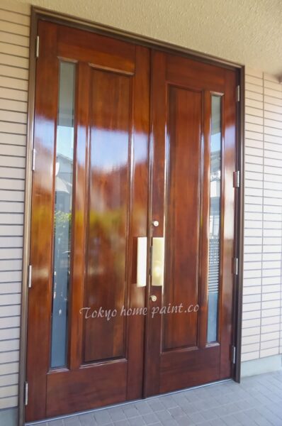 木製玄関ドア塗装仕上げ・他社の塗装の失敗を直した・仕上げ・三鷹市